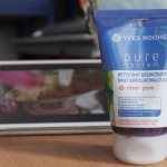 Anti-acne facial scrub: Yves Rocher, Pure System